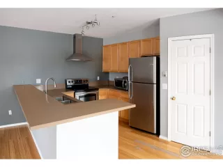 Photo #4: 933504 Listing