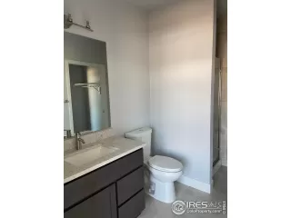 Photo #4: 933580 Listing