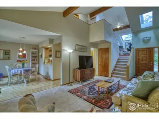 Photo #3: 933587 Listing 