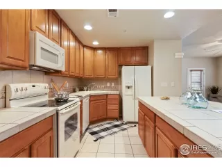 Photo #5: 933609 Listing