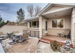 Photo #2: 933638 Listing