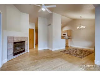 Photo #6: 933638 Listing