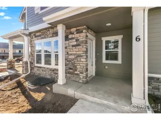 Photo #2: 933641 Listing