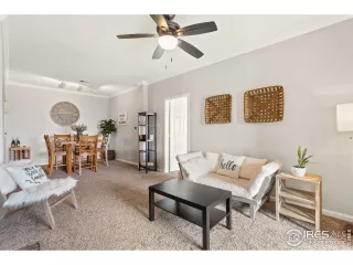 Photo #5: 933642 Listing