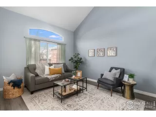 Photo #6: 933685 Listing