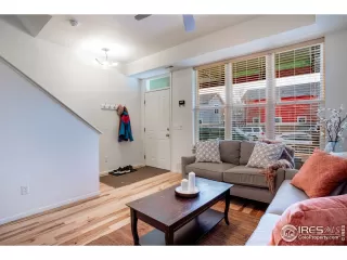 Photo #3: 933704 Listing 