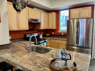 Photo #4: 933704 Listing 