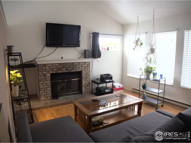 MLS: 933711 Condo For Sale