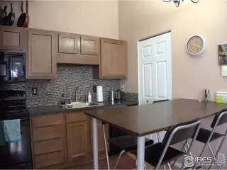 Photo #3: 933711 Listing