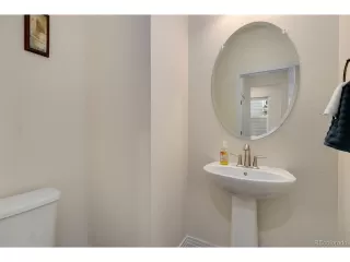 Photo #5: 9337474 Listing