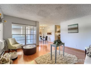 Photo #4: 933753 Listing 