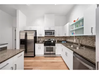 Photo #3: 9337590 Listing