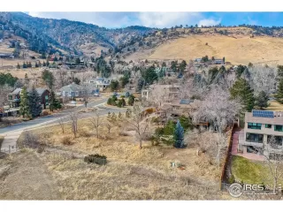 Photo #5: 933760 Listing