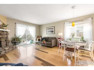 Photo #6: 933820 Listing