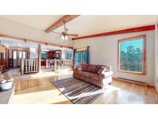 Photo #2: 933824 Listing