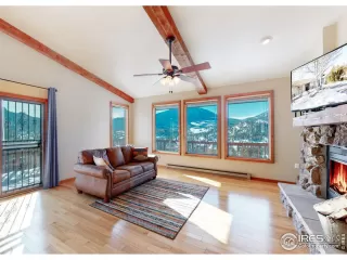 Photo #3: 933824 Listing