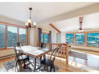 Photo #4: 933824 Listing