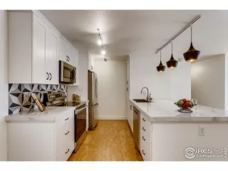 Photo #4: 933828 Listing 