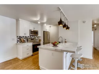 Photo #5: 933828 Listing 