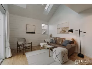 Photo #1: 933936 Listing