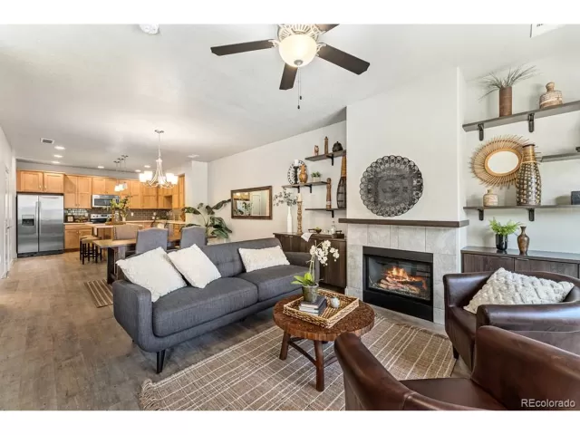 MLS: 9339572 Condo For Sale