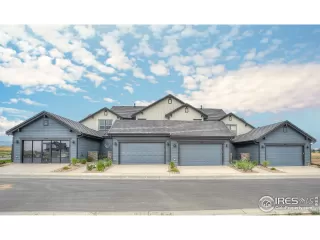 Photo #2: 933973 Listing 