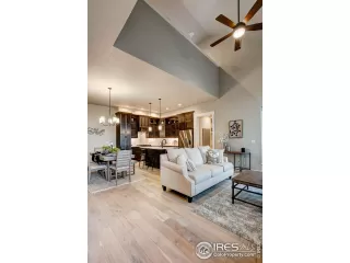 Photo #4: 933973 Listing 