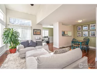 Photo #6: 933988 Listing