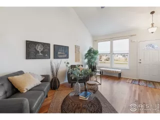 Photo #2: 934017 Listing