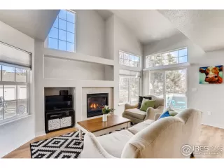 Photo #4: 934128 Listing