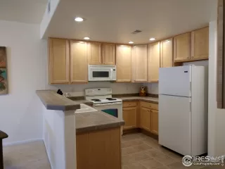 Photo #5: 934134 Listing