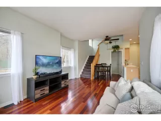 Photo #1: 934142 Listing