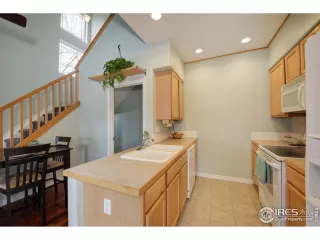 Photo #5: 934142 Listing