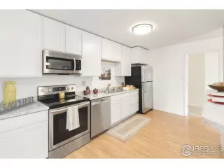 Photo #6: 934318 Listing