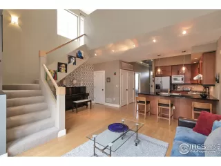 Photo #1: 934400 Listing