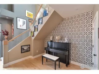 Photo #4: 934400 Listing