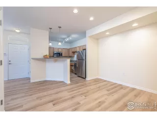 Photo #2: 934500 Listing