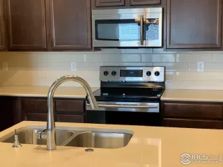 Photo #6: 934533 Listing 