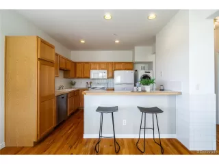 Photo #5: 9345459 Listing