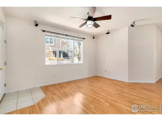 Photo #4: 934588 Listing