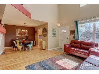 Photo #4: 934598 Listing