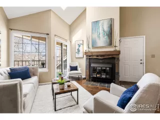 Photo #2: 934617 Listing