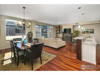 Photo #5: 934618 Listing