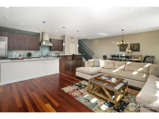 Photo #6: 934618 Listing