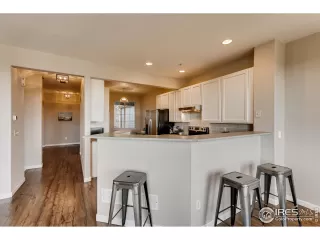 Photo #4: 934673 Listing