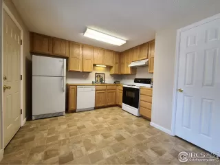 Photo #3: 934677 Listing