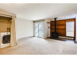 Photo #4: 934689 Listing