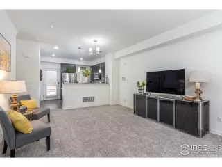 Photo #2: 934715 Listing