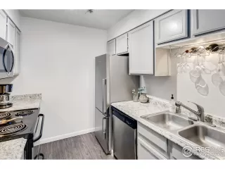 Photo #4: 934797 Listing