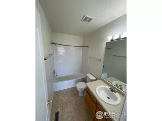 Photo #4: 934810 Listing